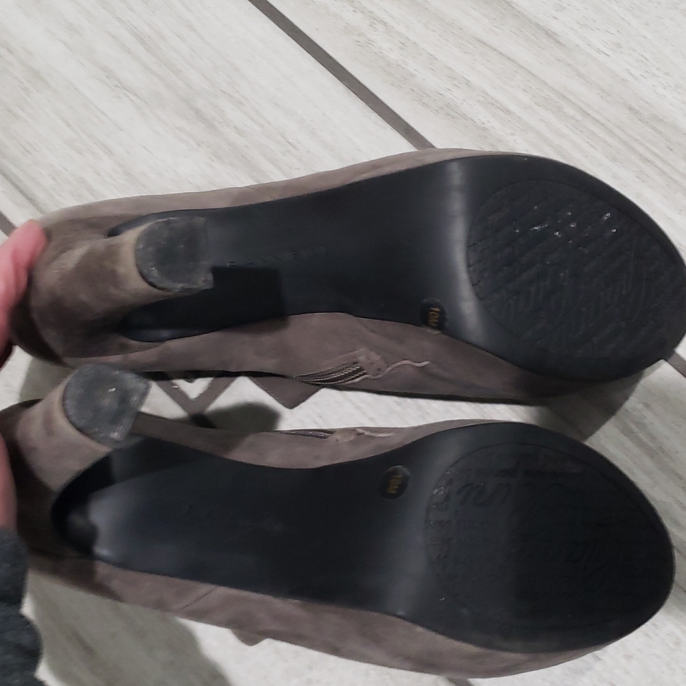 Gianni  Bini boots. - Picture 8 of 9